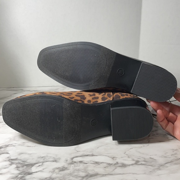 NWT leopard pull on microsuede Chelsea style boot - Picture 8 of 9